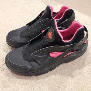 Nike Air Hurache Blink Sneakers Black Pink Men’s‎ 9.5